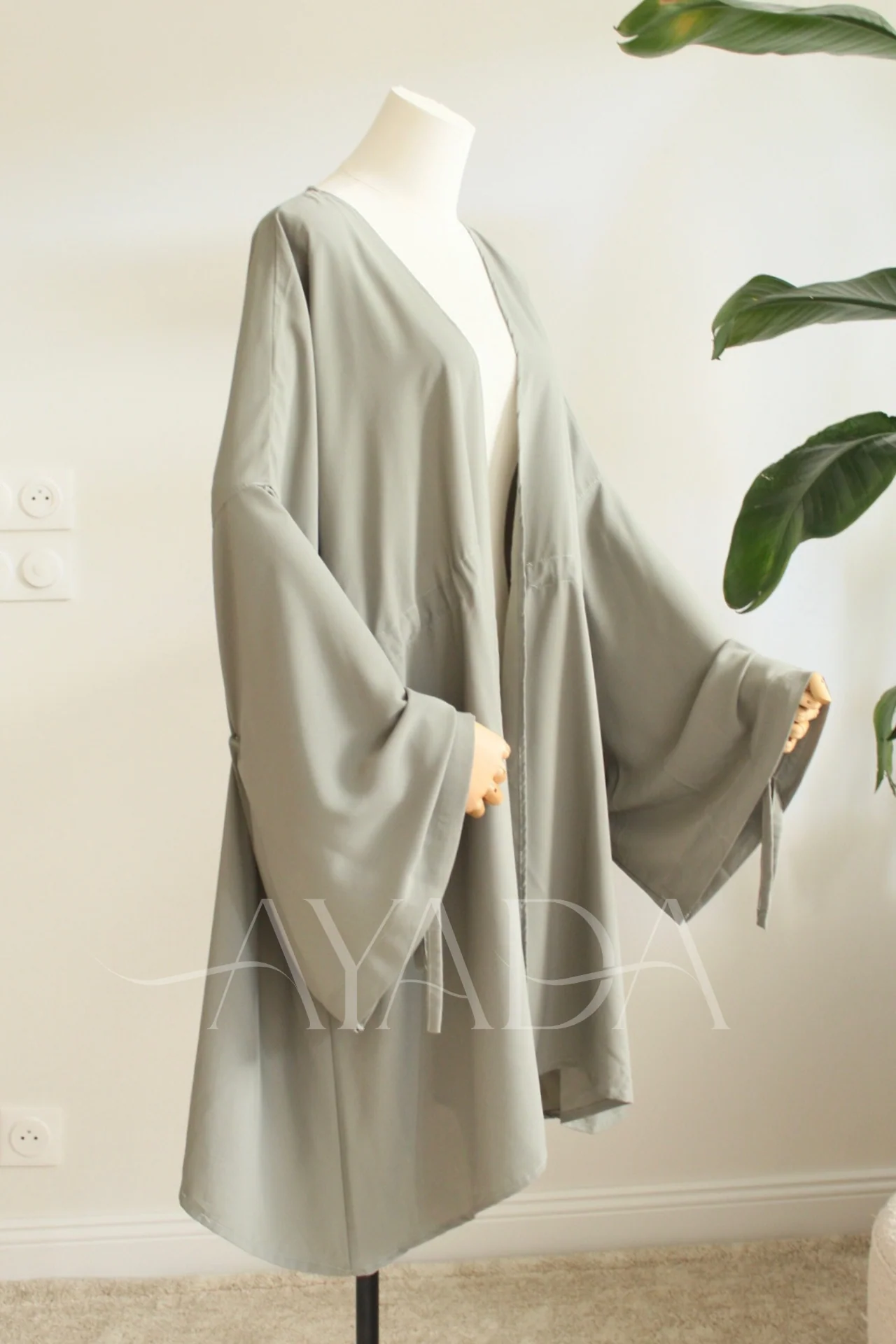 Kimono Saya Court - Image 39