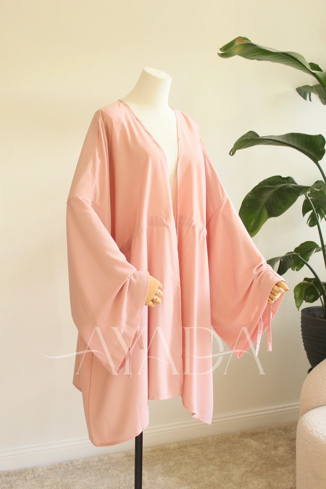 Kimono Saya Court - Image 40